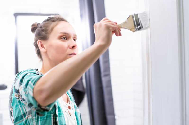 How Do You Choose the Best Paint for a Bathroom? - Remodeling.com